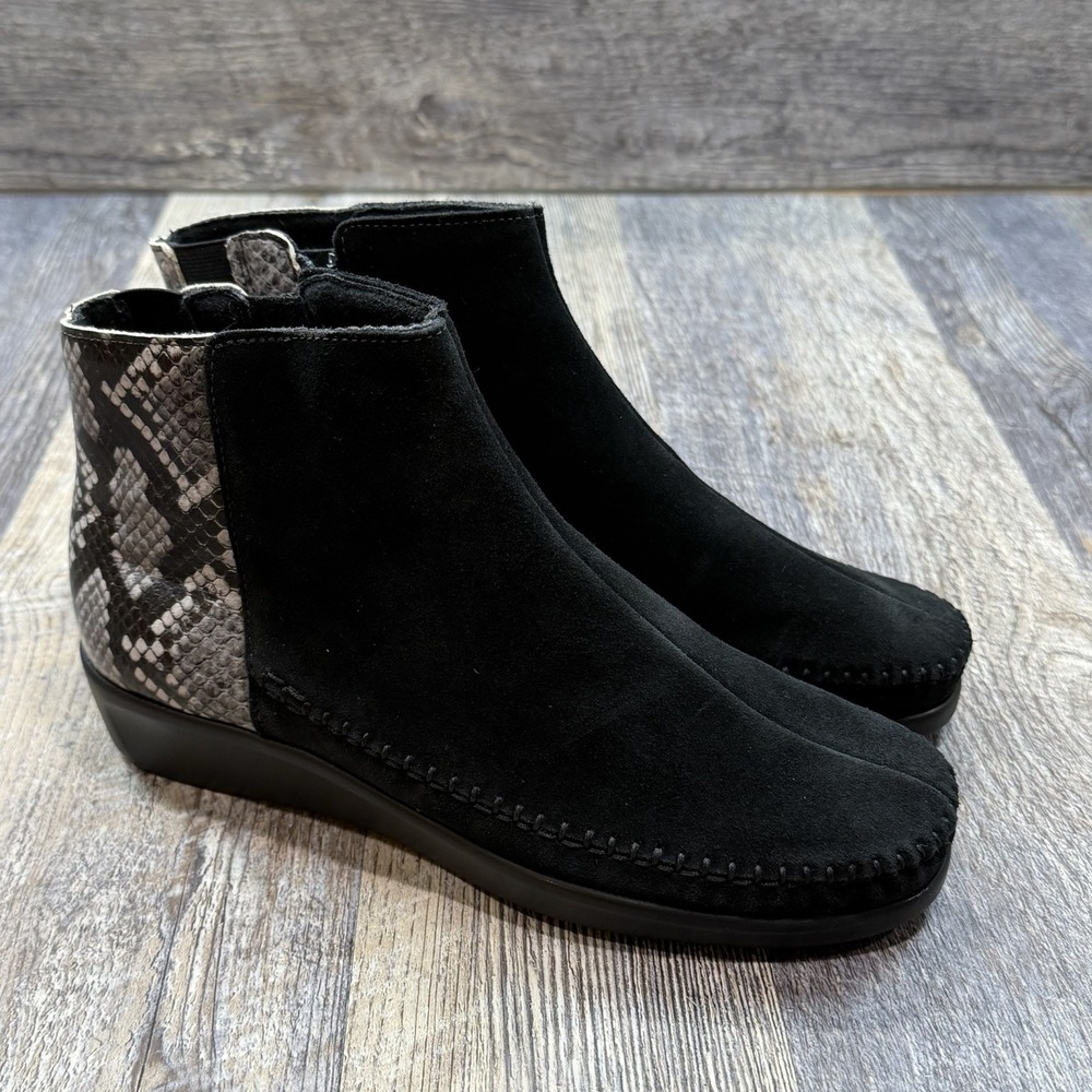 SAS Jade‎ Ankle Boots Womens 7.5M Black Suede Snake Embossed Comfort Zip Cushion